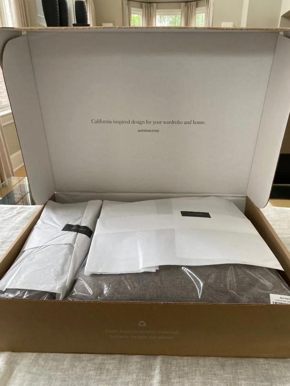 *NWT* Jenni Kayne Sonoma Throw (46